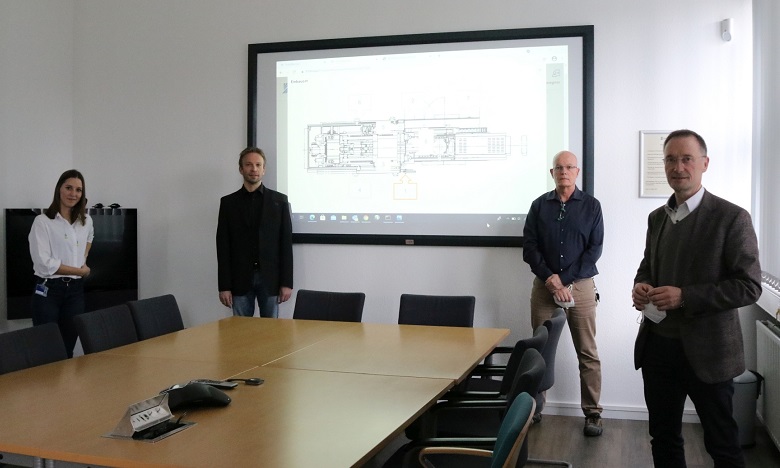 Zu B Silgan HoloLens Personen