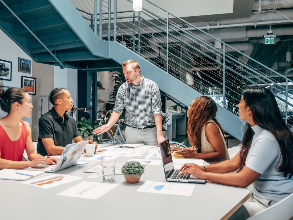 Start-up-Team in einer Besprechung